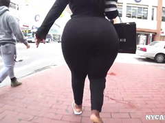 Massive ass of black girl in spandex.